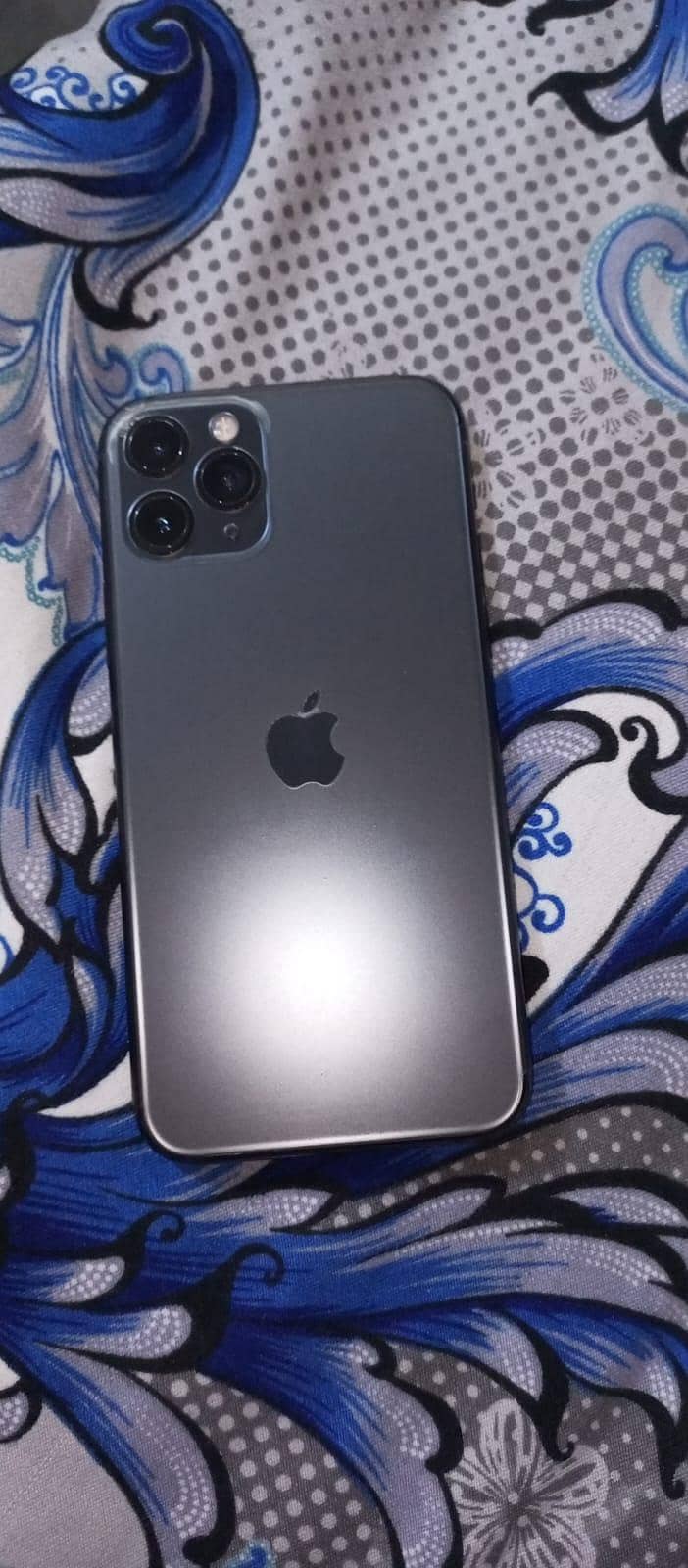 Apple iPhone 11 Pro 1
