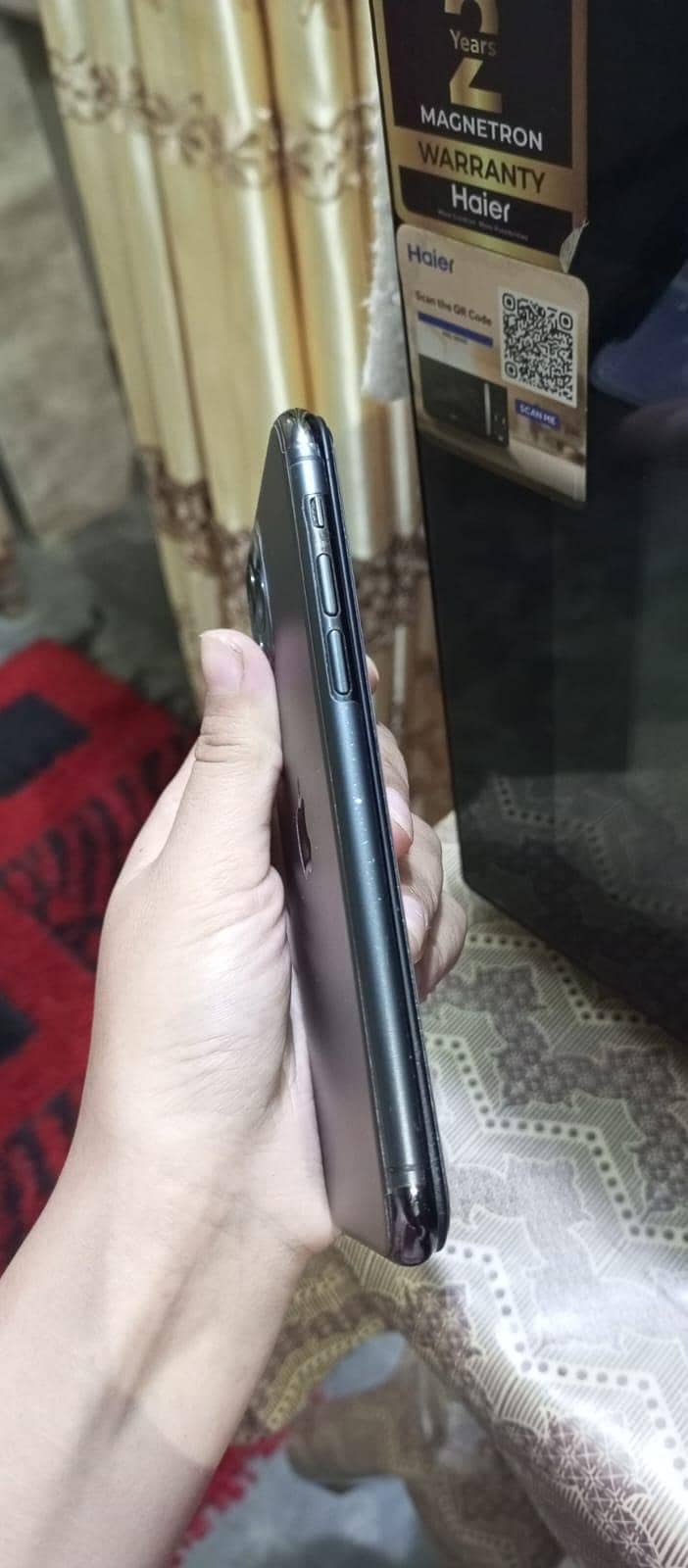 Apple iPhone 11 Pro 2