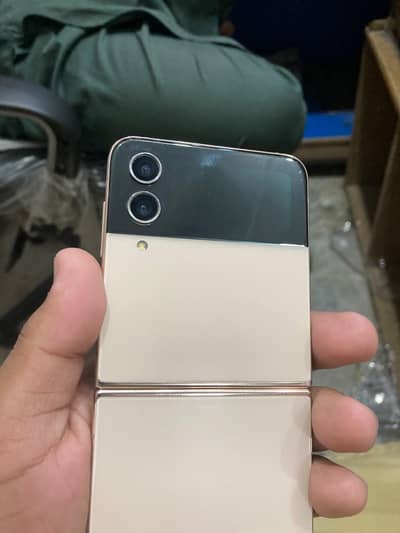 Samsung Mobile Z Flip 4