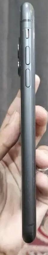 Apple iPhone 11 0
