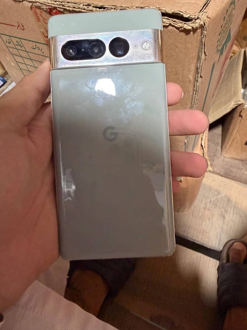 Google Pixel 7 Pro 4