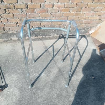 Folding medical Walker