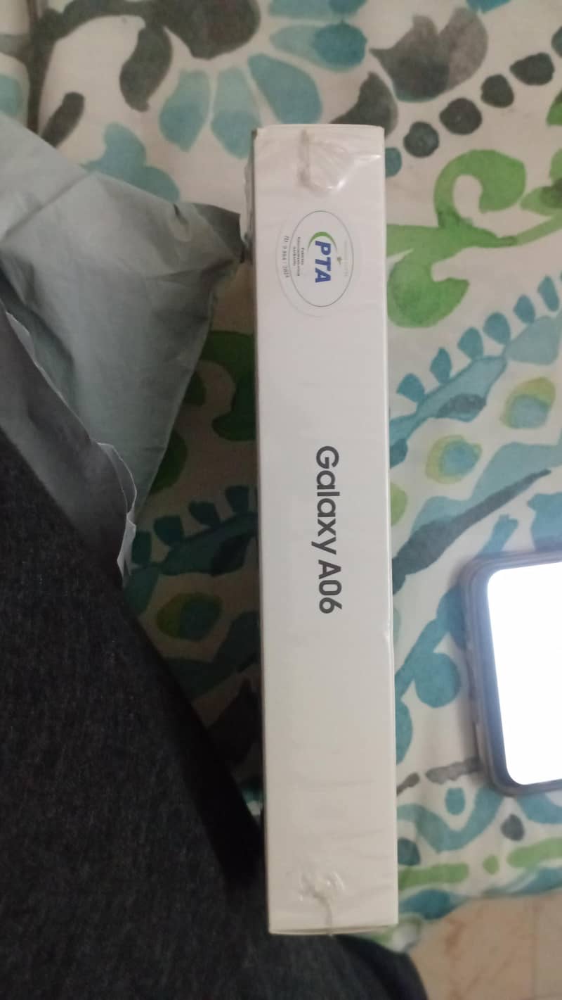 Samsung Mobile A06 1
