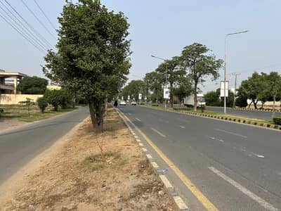 2 Kanal Single-Story Semi-Commercial House for Sale in Valencia Town, Lahore