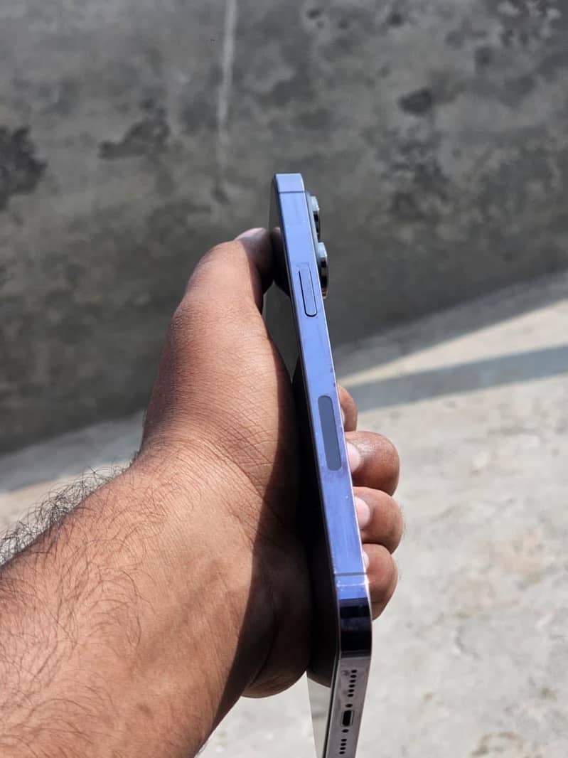 Apple iPhone 14 Pro Max 5