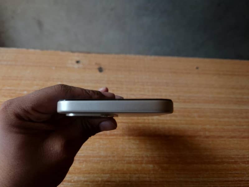 Realme C100 2