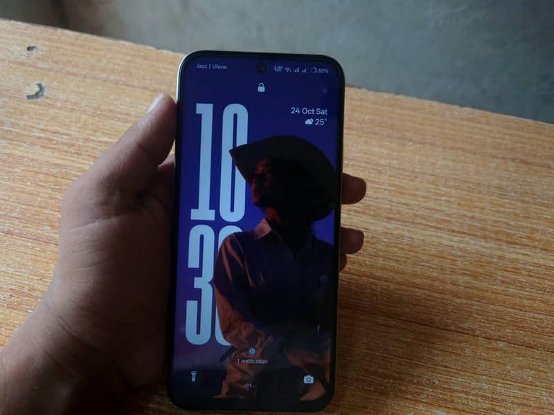 Realme C100 4