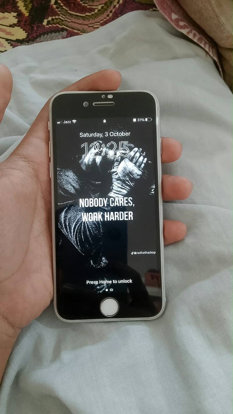 Apple iPhone 8 2