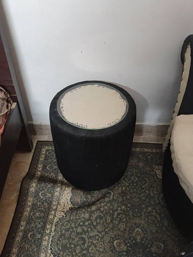 2 royal sofa with it's table 2