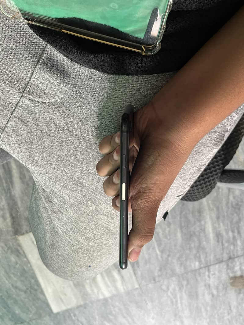 Apple iPhone 7 jv 5