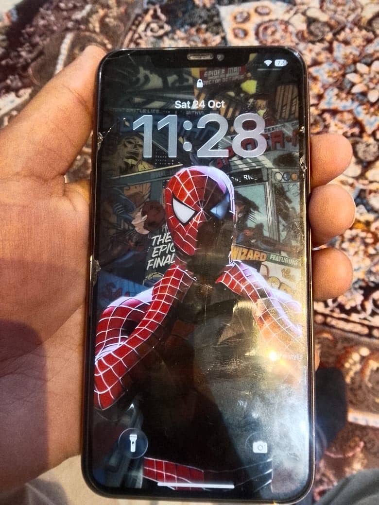 Apple iPhone 11 Pro Max 3