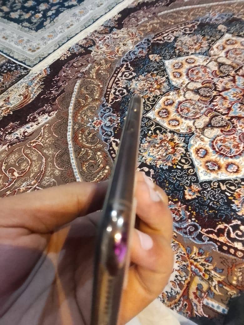 Apple iPhone 11 Pro Max 5