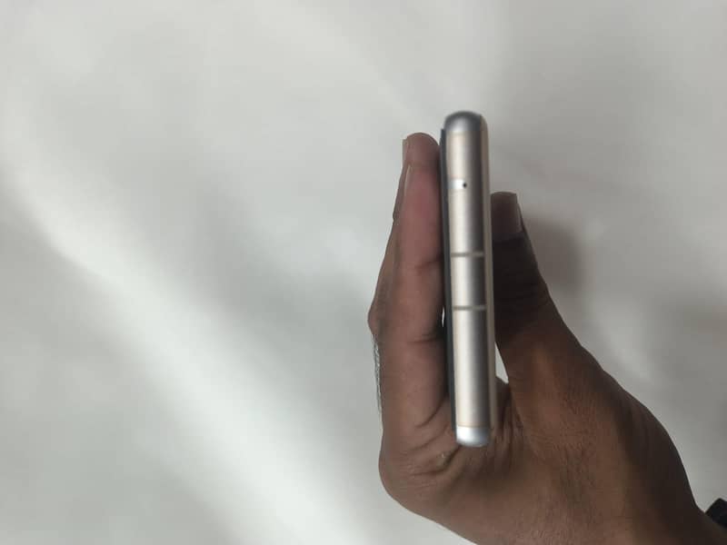 Google Pixel 7a 3