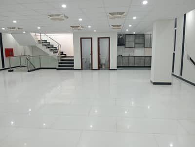 4300 Sq Ft Commercial Building For Rent - 3 Halls With Kitchens, Baths & Terrace - Ideal For Restaurant, Office, Gym, Warehouse - Demand 1300k