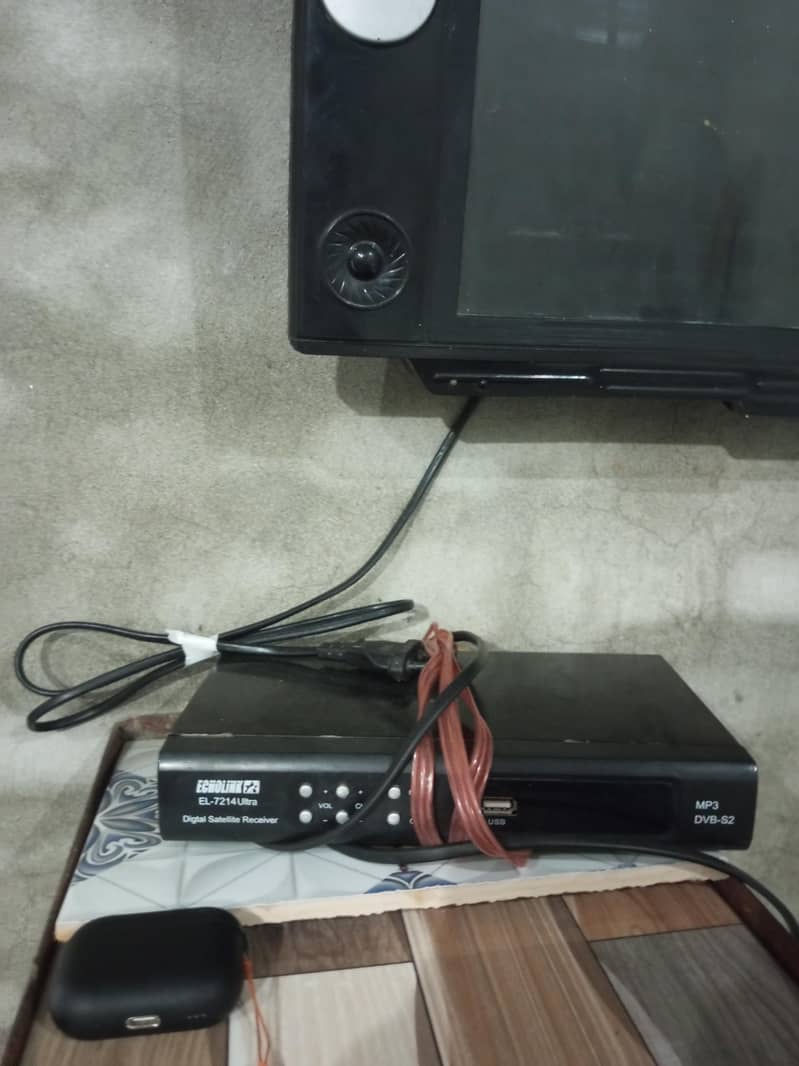 Dish LCD reciver 4