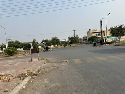 46 Marla Semi-Commercial Corner House for Sale in Valencia Town, Lahore