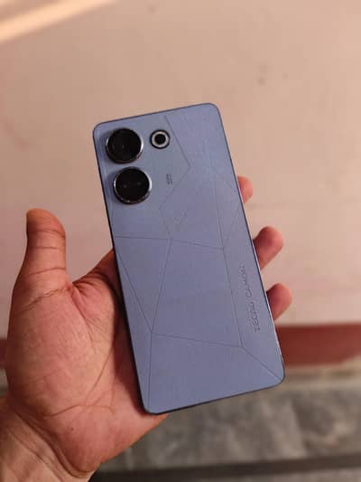 Tecno CAMON 20