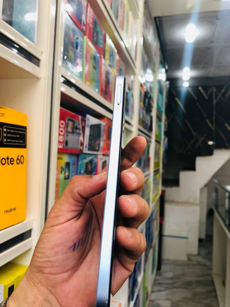 Realme Note 60 2