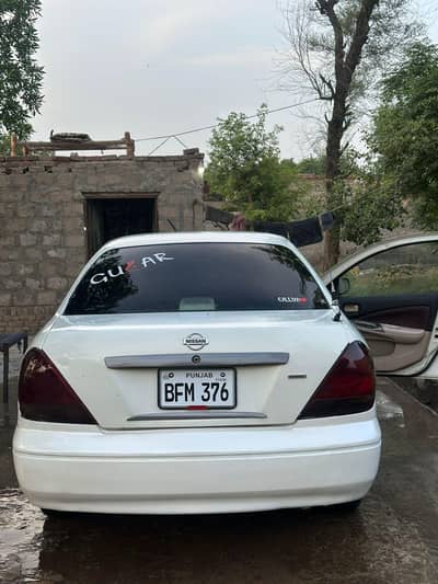 Nissan Sunny 2005
