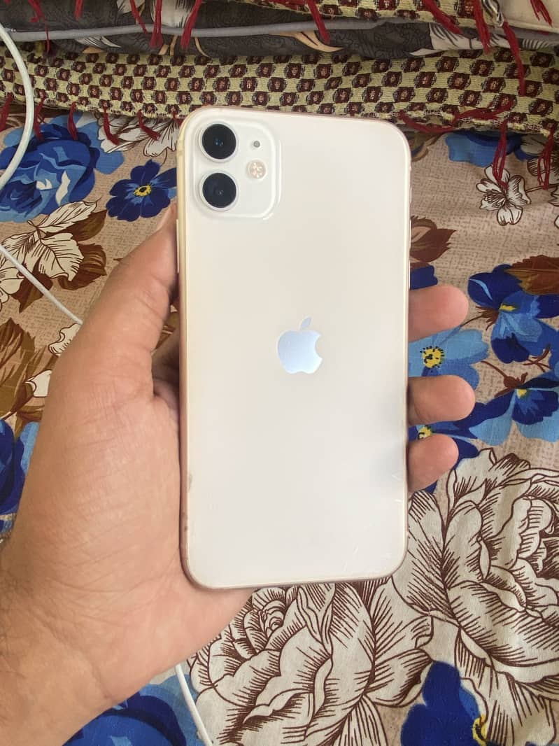 Apple iPhone 11 0