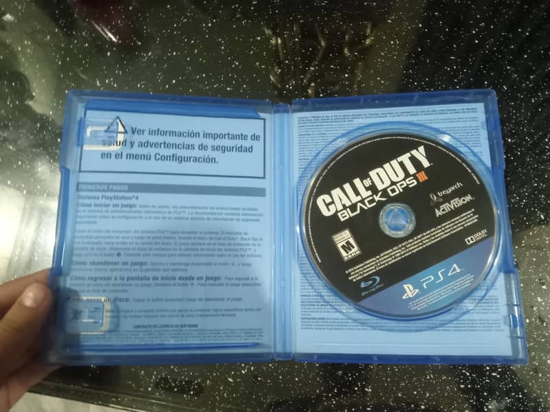PS4 PRO 10/10 CONDITION 3