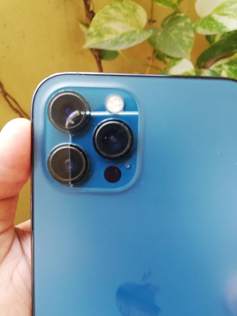 Apple iPhone 12 Pro Max 1