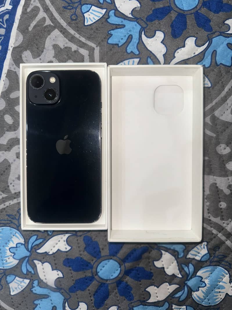 Apple iPhone 13 1
