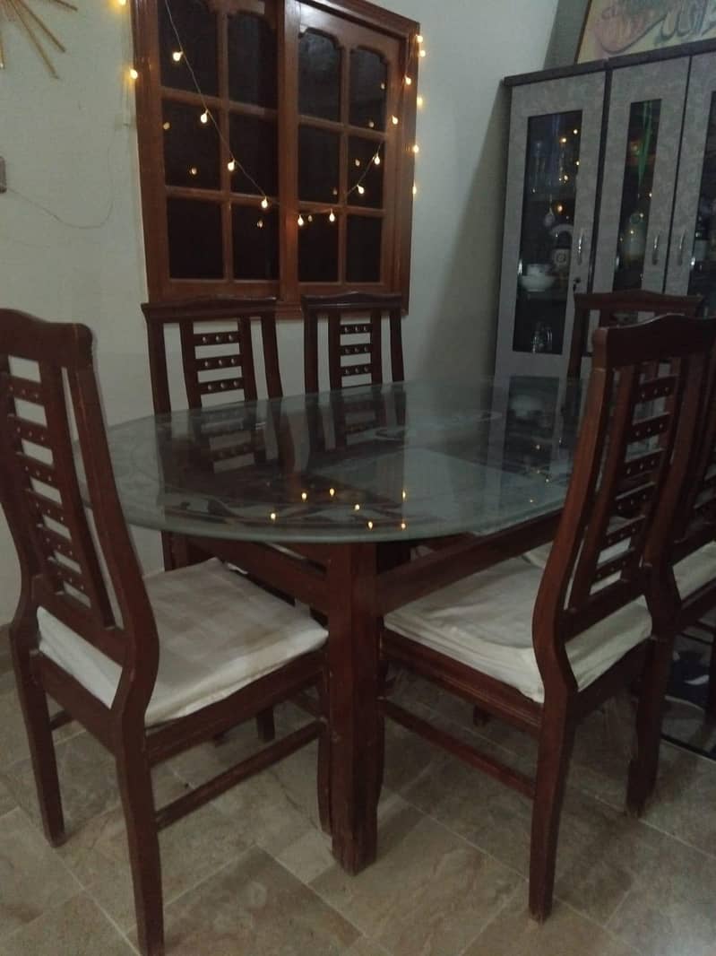 Dining table for sell with 6 table 4