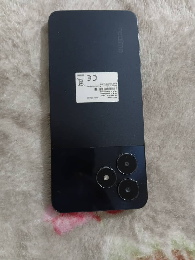 Realme C51 8