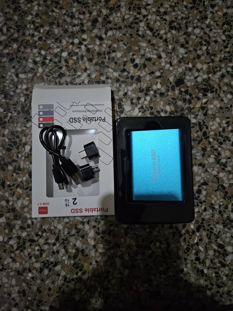 External Portable SSD 2TB 1