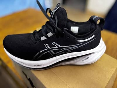 Euro 41.5 UK 7 Black color ASICS Gel Nimbus 26 Excellent condition