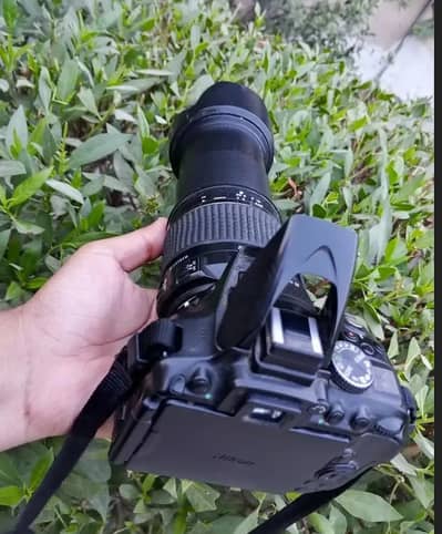 Nikon D5300 DSLR Camera with Tamron 18-270mm Zoom Lens