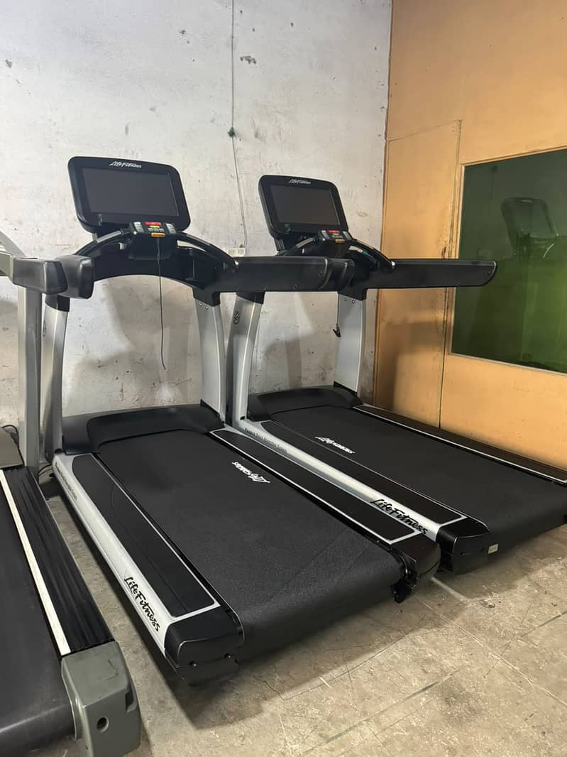 Treadmill/Electric Treadmill/Running Machine/Exercise machine 1