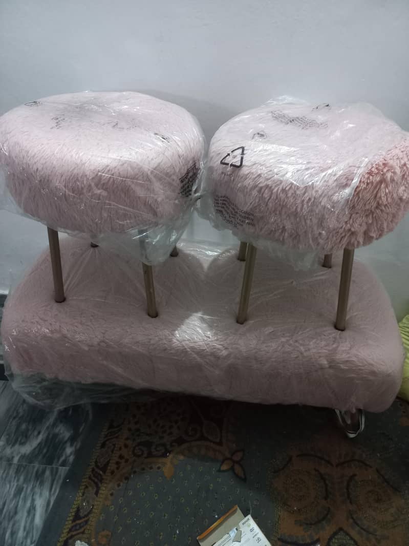 Three + Two Dewan Set 0