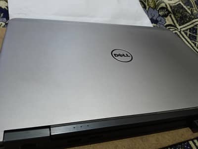 Dell Latitude E7240