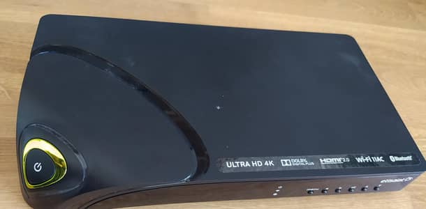 Etisalat Ultra HD 4K TV Box – Working Condition  Etisalat Ultra HD 4