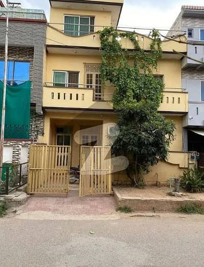 G 13 4 MARLA TRIPLE STORY HOUSE AVAILABLE FOR SALE