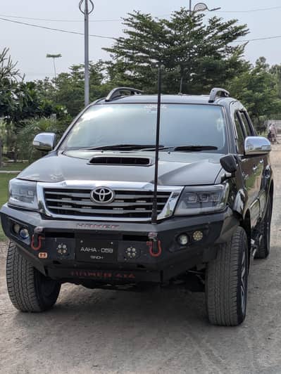 Toyota Hilux 2012 UK invincible 2017 import