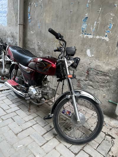 United bike 70cc just like new