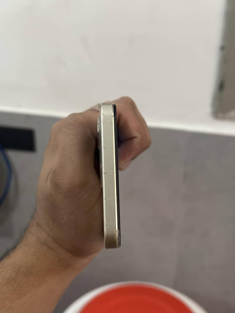 Note 70 Golden colour 7