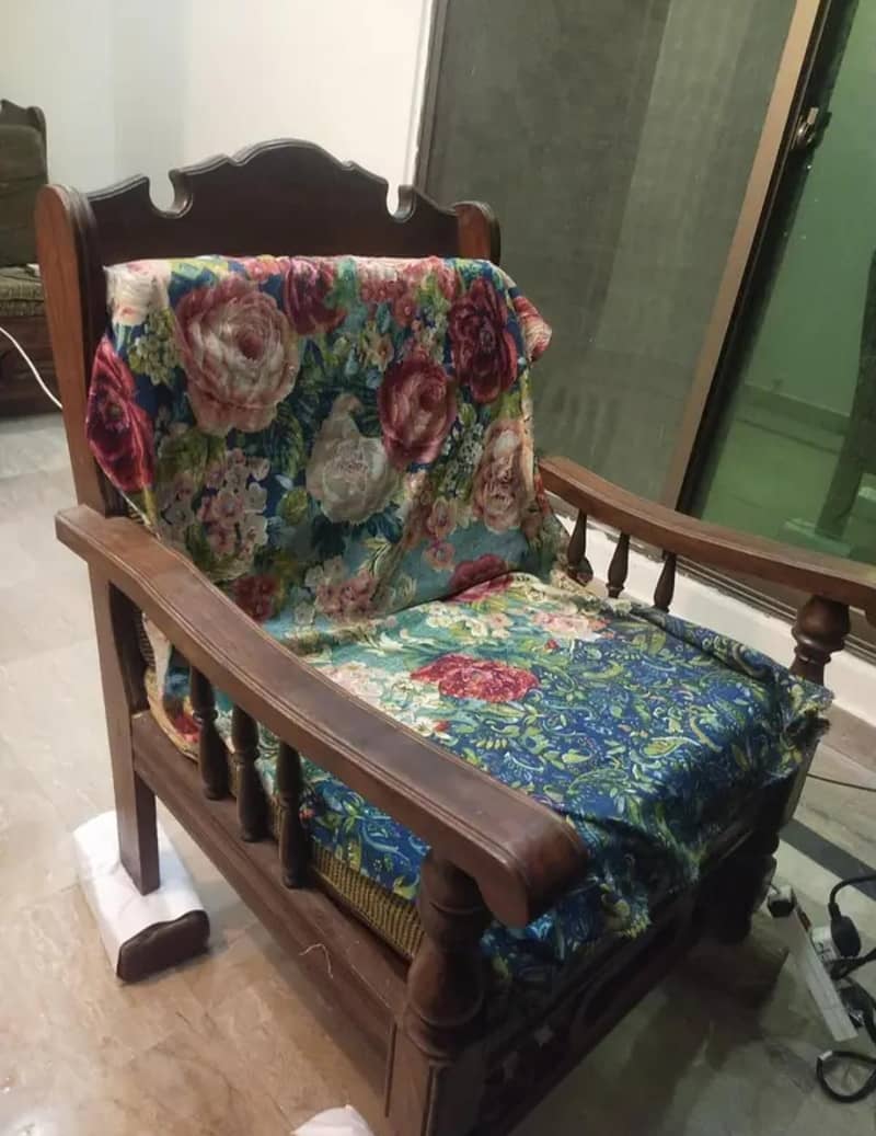 COMFORTABLE SOFAS 3 SEATS 2 SEATS 2
