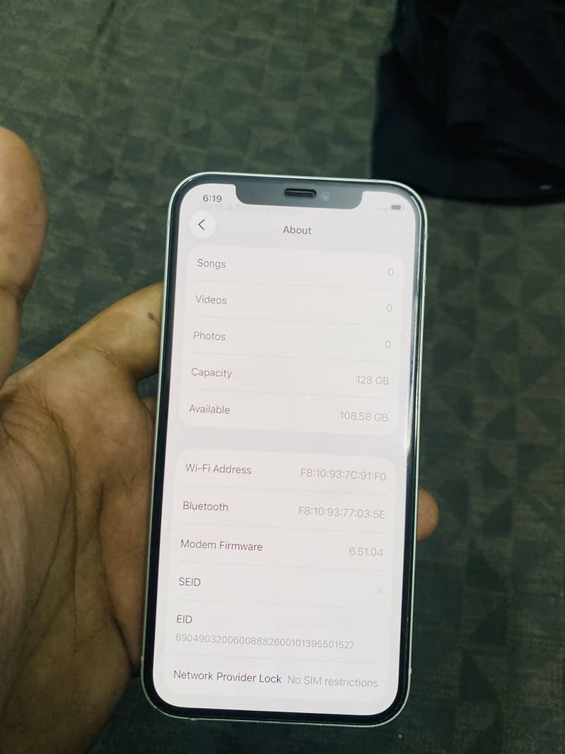 Apple iPhone 12 6