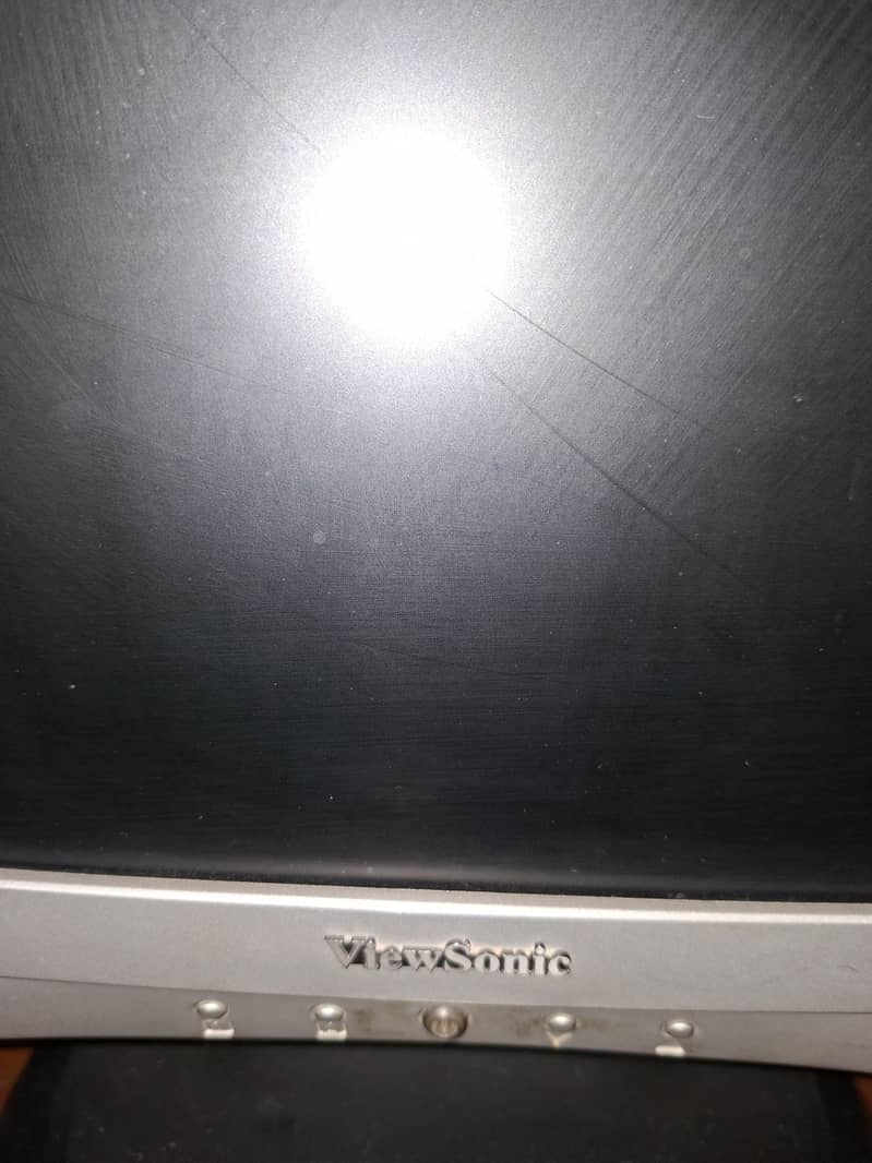 Tower type desktop computer 1