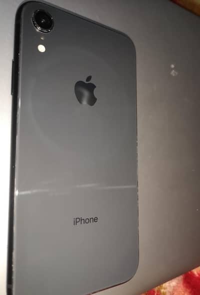 Apple iPhone XR