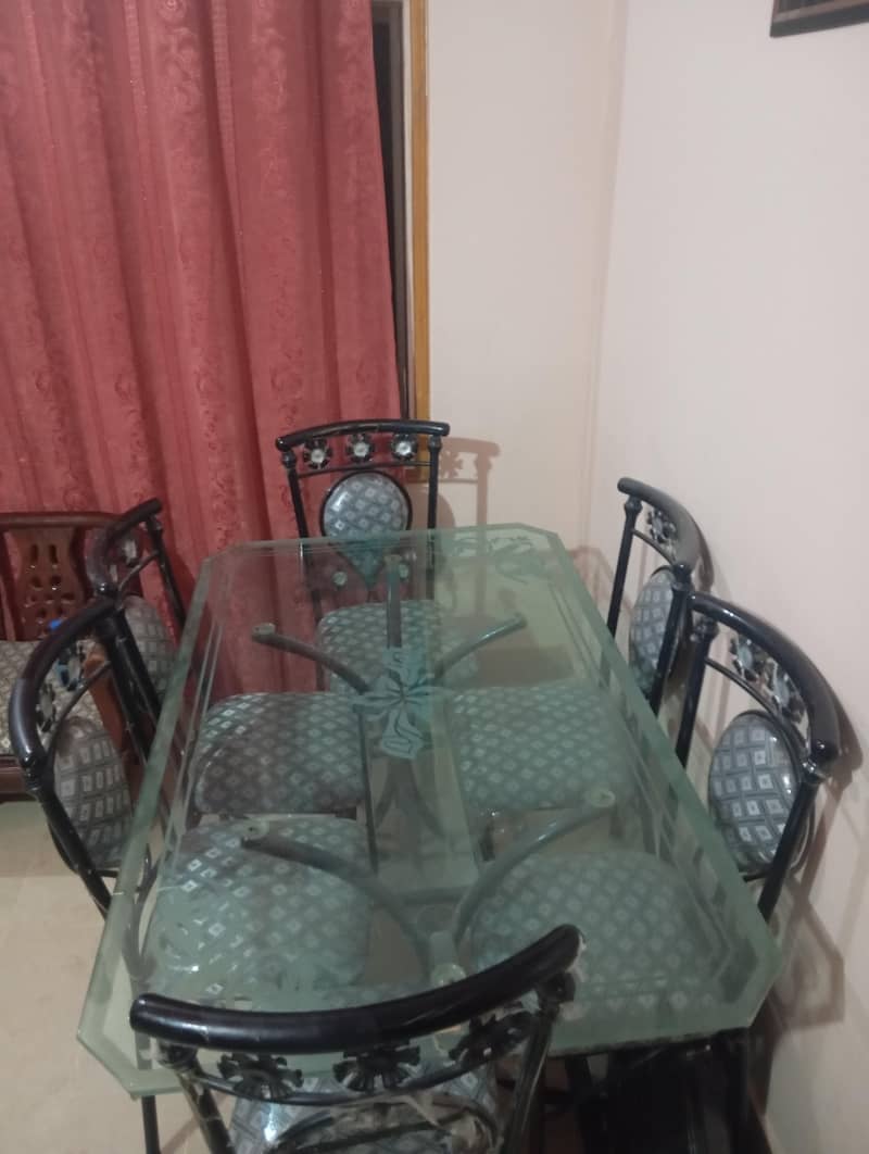 Dining Table with 6 Chairs 1