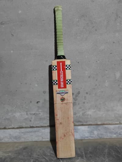 Gray Nicholas High Quailty Bat