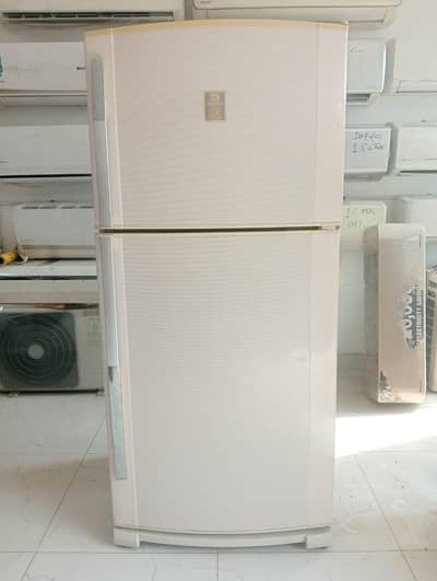 dawlance medium size fridge/0321/0833328/energy saving
