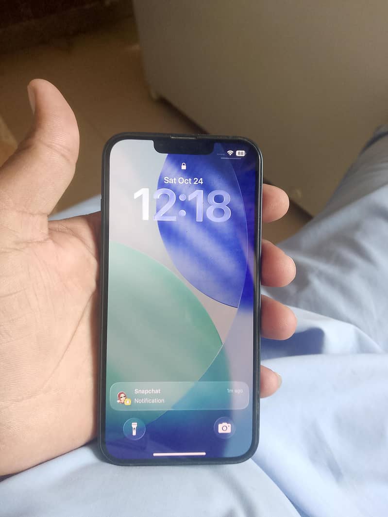 Apple iPhone 13 3