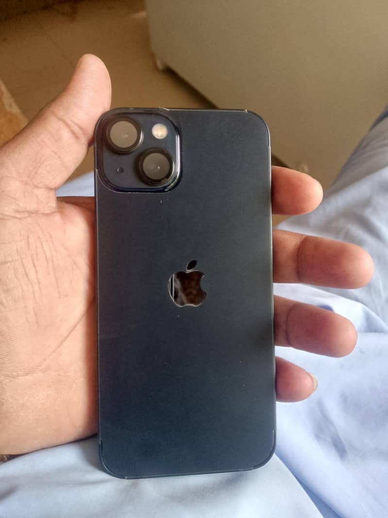 Apple iPhone 13 5