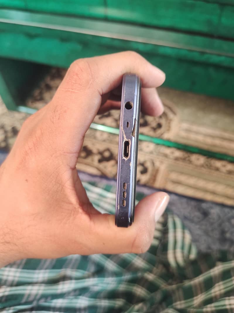 OPPO A17 4